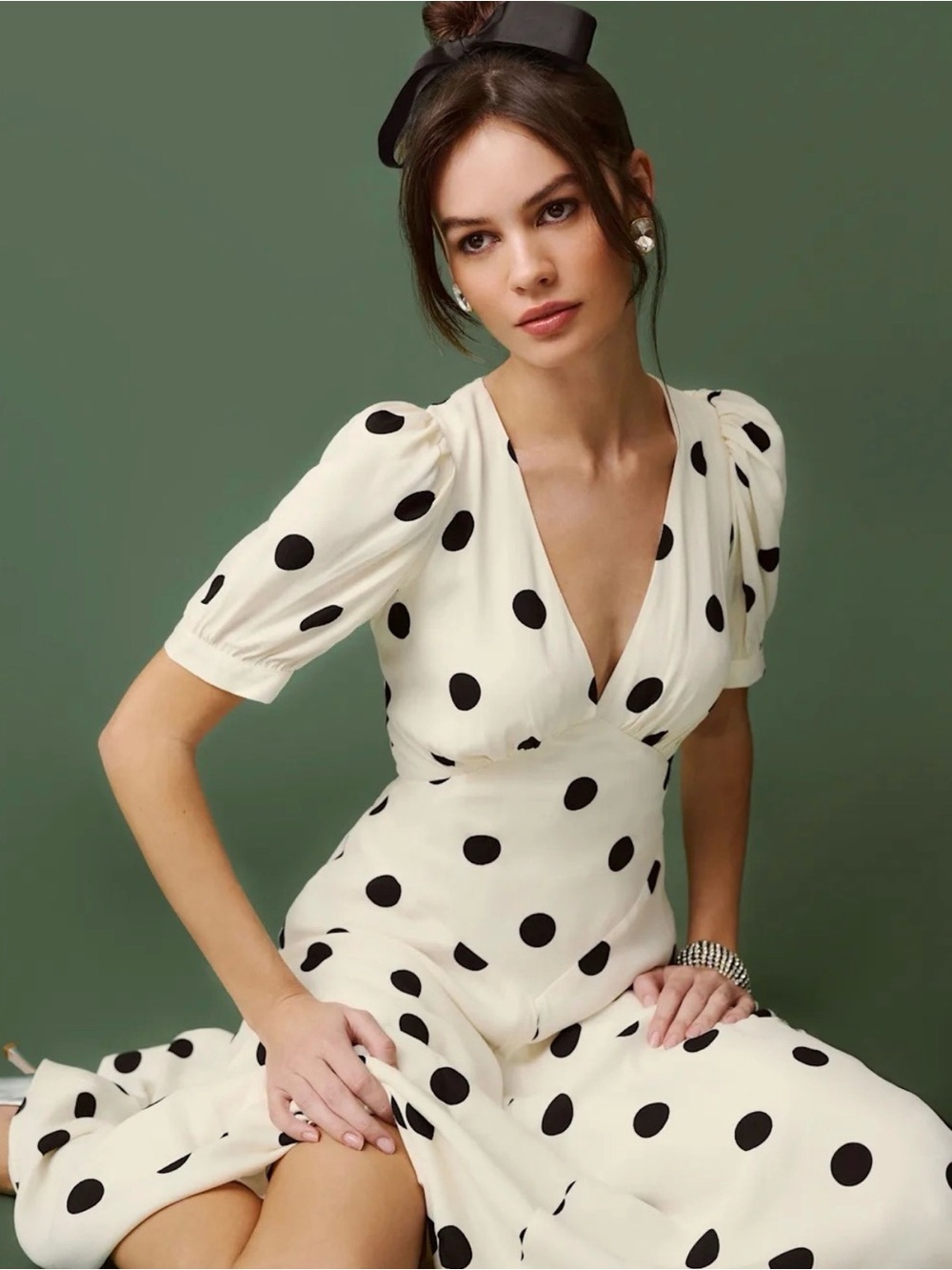Reformation Naira Dress in Polka Dot - NWT Rare Sold Out Online Size 4 - Picture 2 of 6